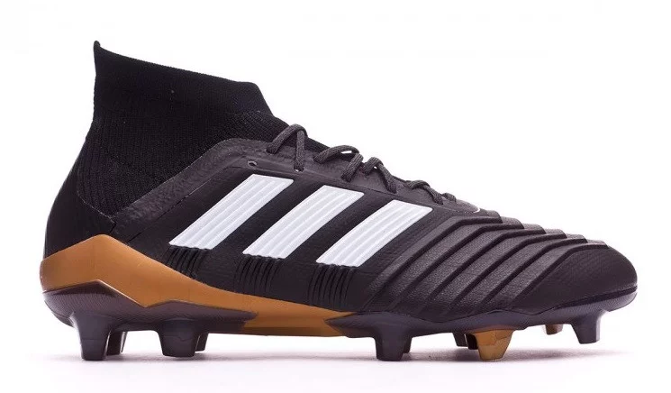 post card adidas Predator.webp
